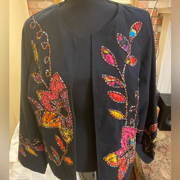 Choices Black Embroidered Appliques Open Front Long Sleeve Jacket - Picture 2 of 6